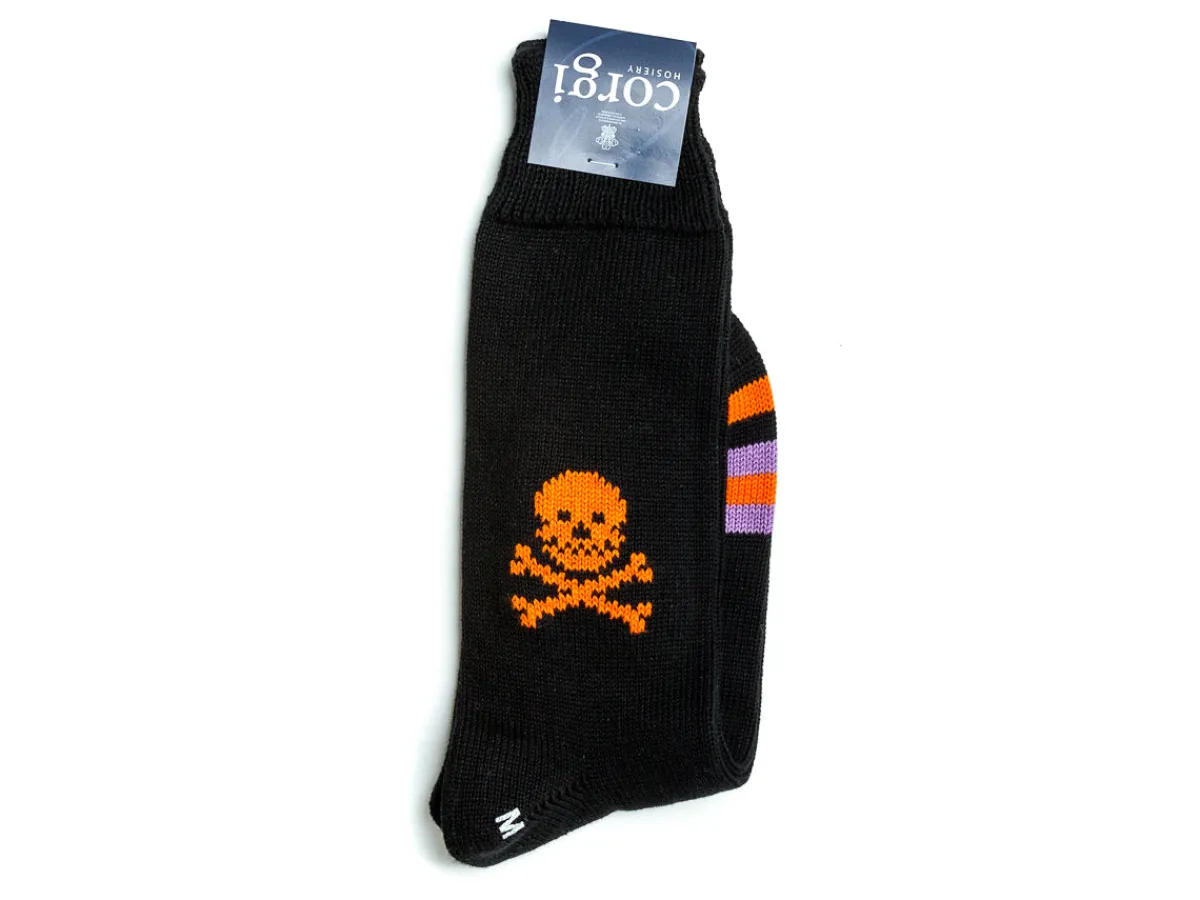 Socks<Corgi Large Skull Socks Black